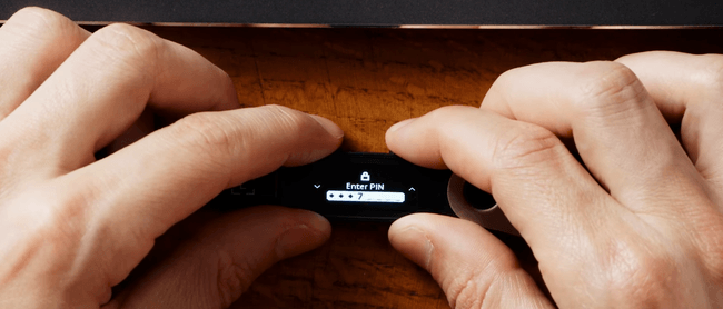 How to set up a Ledger Nano S Plus 